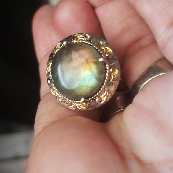 BIG LABADORITE STERLING OVER STAINLESS STEEL WITH GOLD Overlay SZ 8 RING Bird - Picture 4 of 9